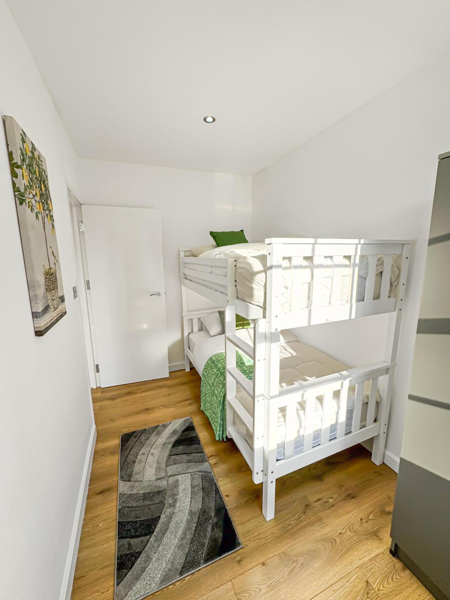 Luxury Flat For 6 - 5 Min Walk From Camden Market Hw4 Лондон Екстер'єр фото